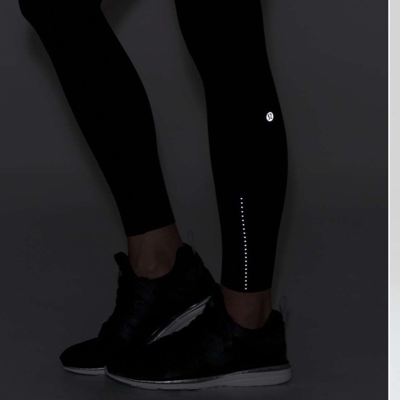 lululemon Fast & Free HR Tight - Picture 4 of 6